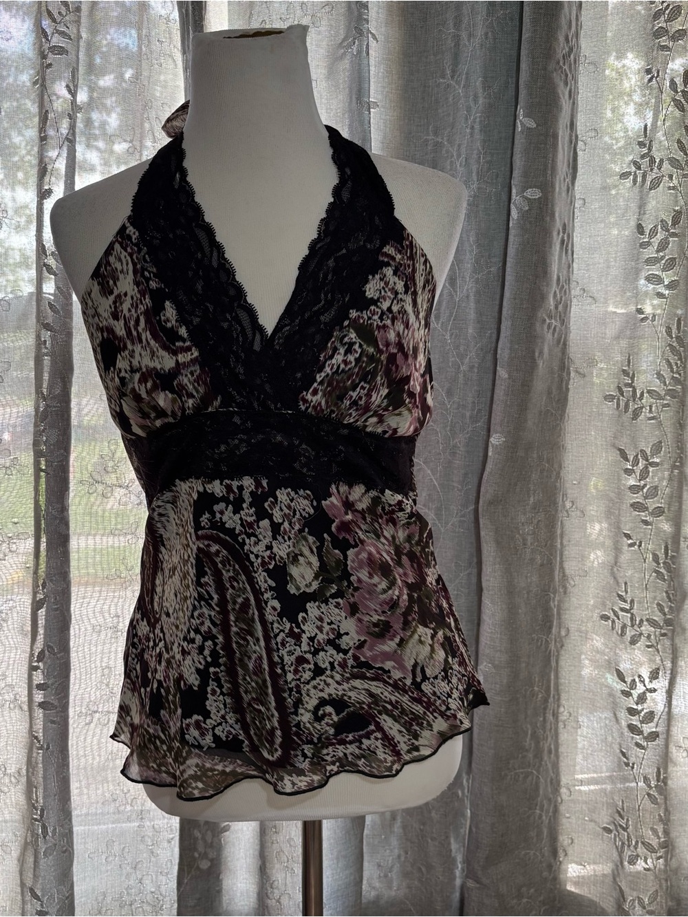 Studio Y Black and Plum Lace-Trim Halter Camisole
